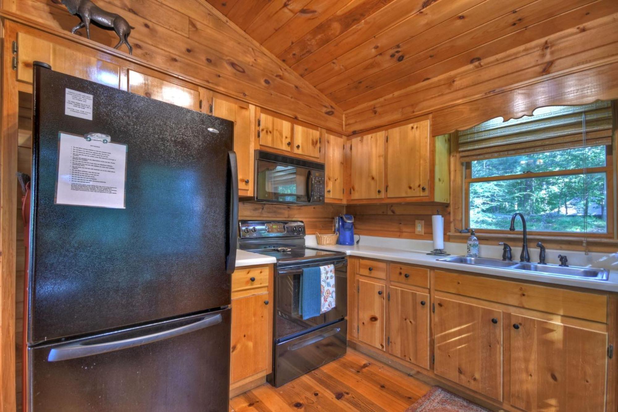 Bearfoot Ridge Wood-Burning Fireplace Cozy Hot Tub Serene Views Ellijay Buitenkant foto