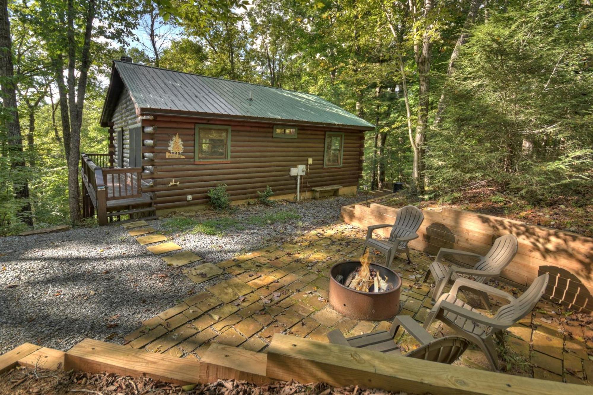 Bearfoot Ridge Wood-Burning Fireplace Cozy Hot Tub Serene Views Ellijay Buitenkant foto