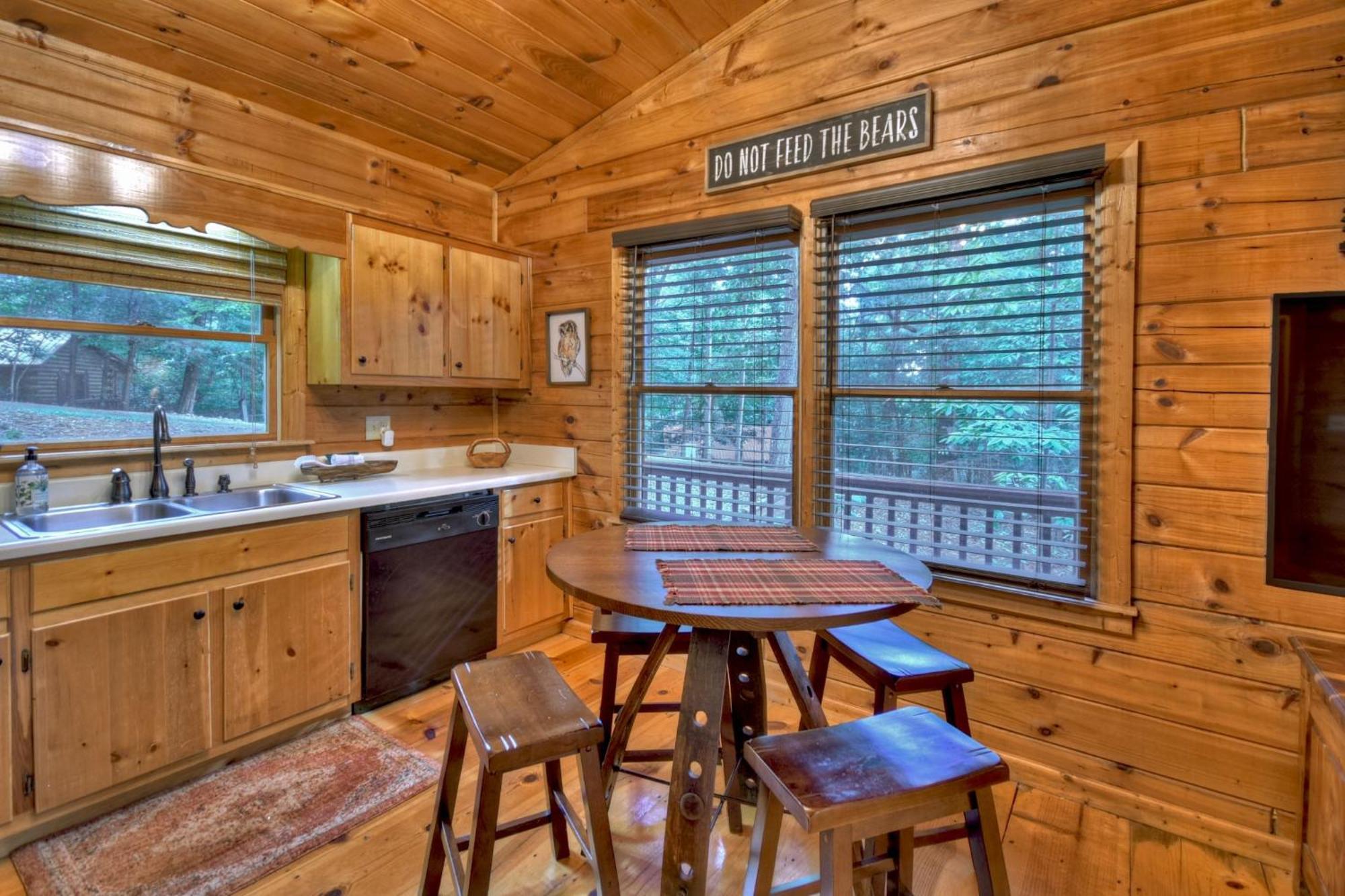 Bearfoot Ridge Wood-Burning Fireplace Cozy Hot Tub Serene Views Ellijay Buitenkant foto